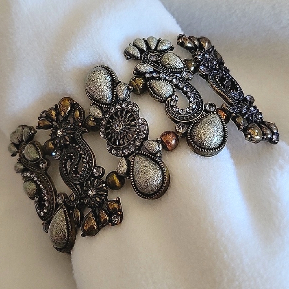 Cookie Lee Vintage Stretch Bracelet